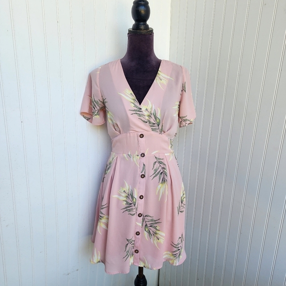 Sienna Sky Women's Pink Green Palm Leaf Print Short Sleeve DRESS Smocked Sz S - Picture 1 of 14